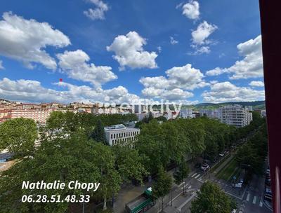 Appartement - 105 m² - 4 pièces