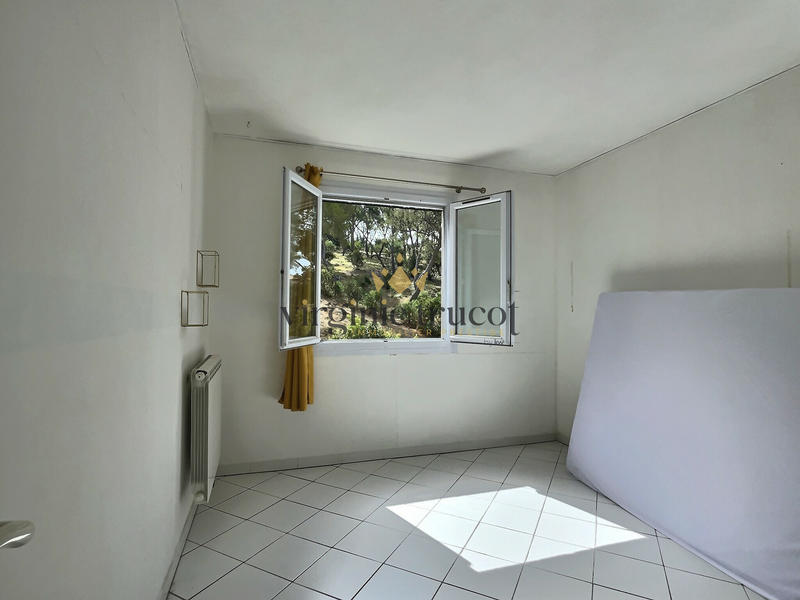 Appartement - 95 m² - 5 pièces