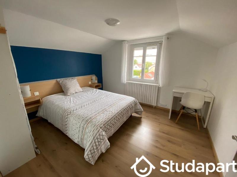 Chambre - 9 m² - 1 pièce