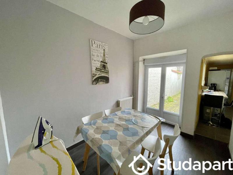 Chambre - 13 m² - 1 pièce