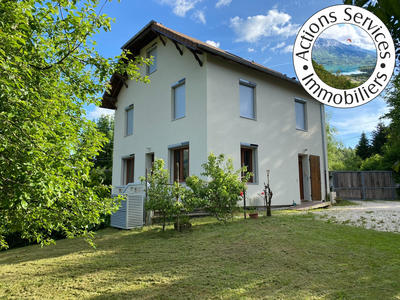 Maison - 163 m² - 7 pièces