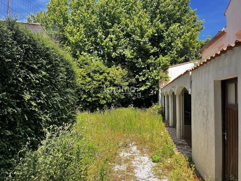 Maison - 220 m² - 5 pièces