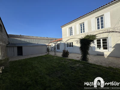 Maison - 97 m² - 4 pièces