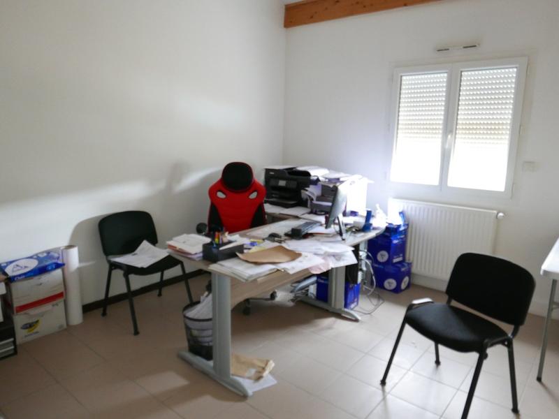 Local commercial - 88 m² - 3 pièces