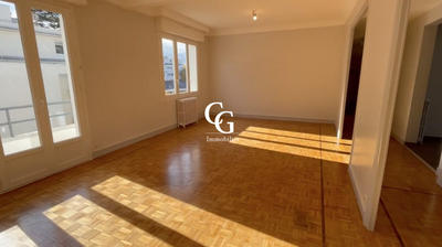 Appartement - 106 m² - 4 pièces