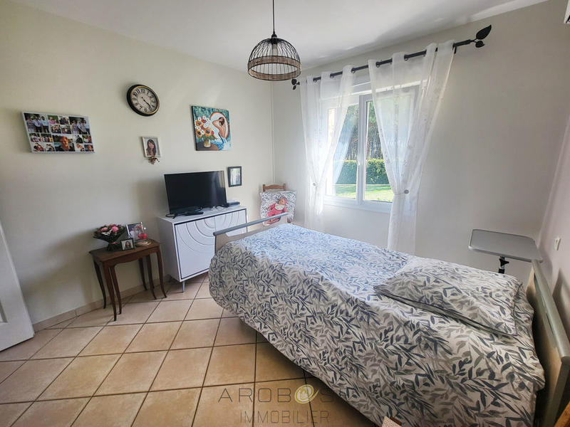 Maison - 205 m² - 7 pièces