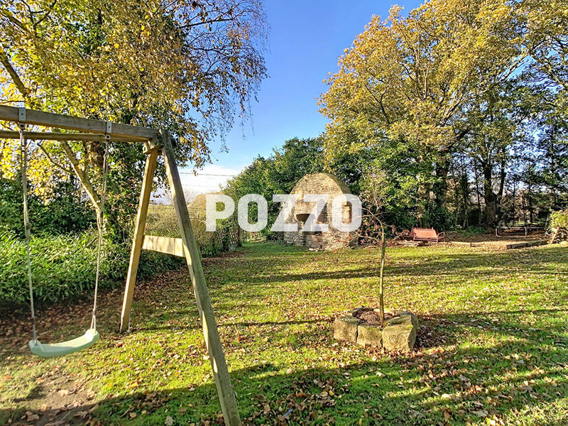 Maison - 375 m² - 19 pièces