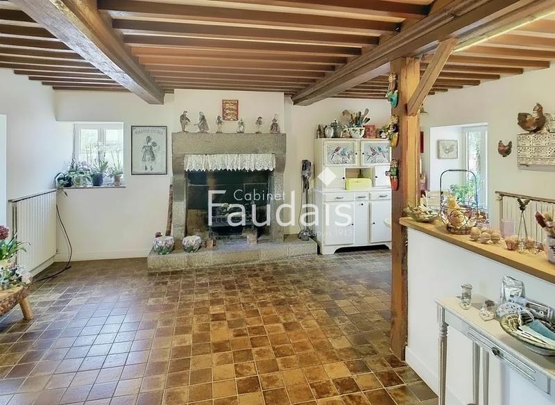 Maison - 137 m² - 7 pièces