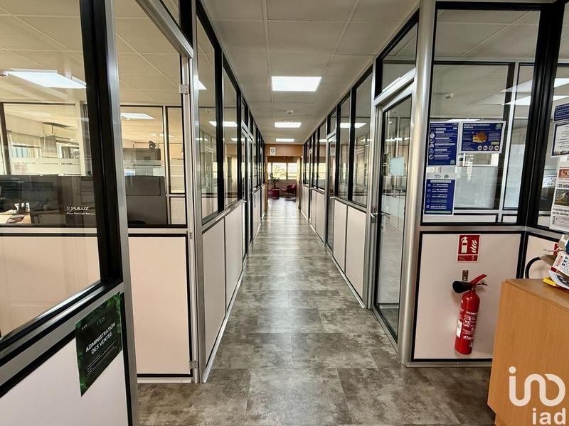 Local commercial - 2 054 m²