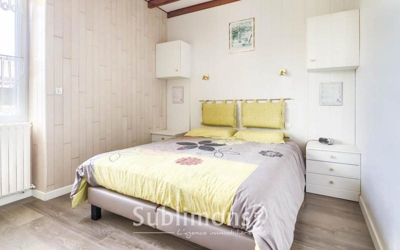 Maison - 160 m² - 8 pièces