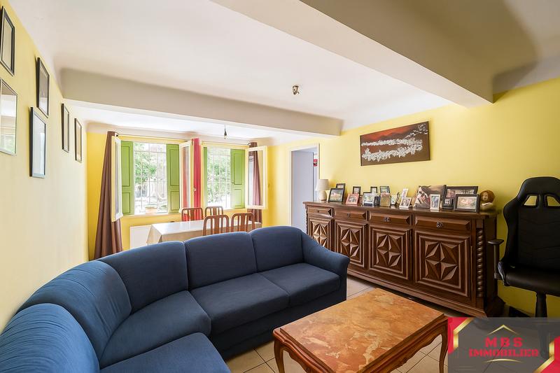 Mas - 200 m² - 5 pièces