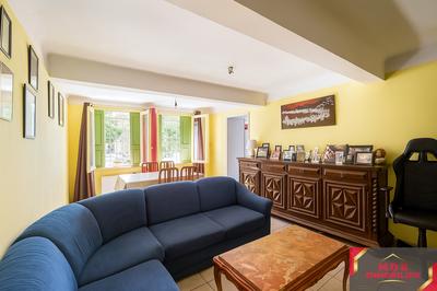 Mas - 200 m² - 5 pièces