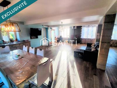 Maison - 208 m² - 7 pièces