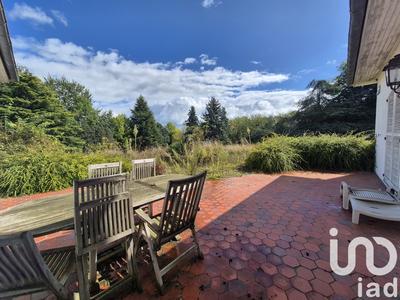 Maison - 268 m² - 9 pièces