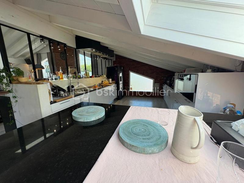 Bureau - 246 m² - 7 pièces