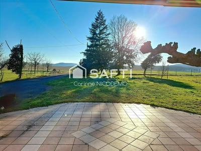 Maison - 219 m² - 9 pièces