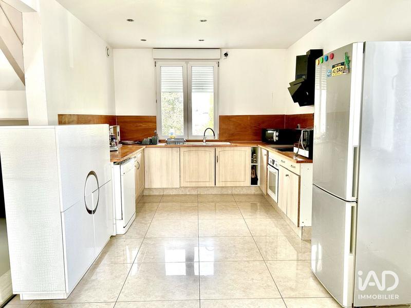 Maison - 247 m² - 5 pièces