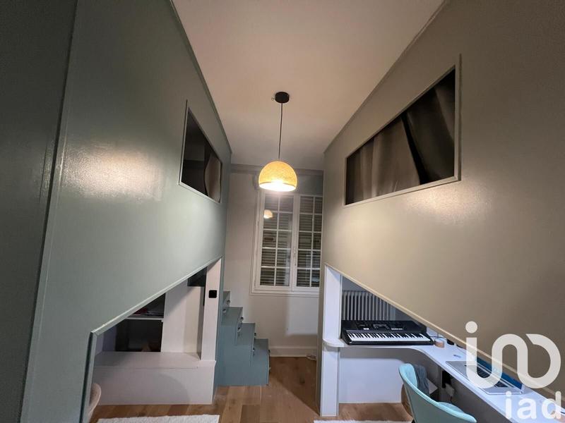 Maison - 400 m² - 8 pièces