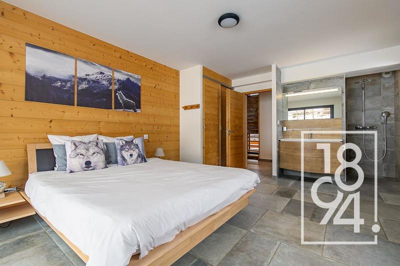 Châlet - 338 m² - 10 pièces