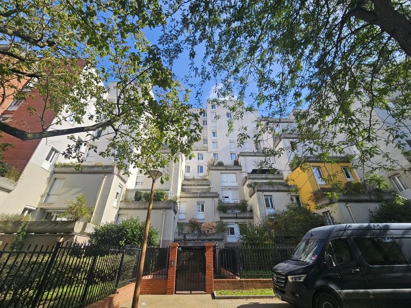 Appartement - 96 m² - 6 pièces