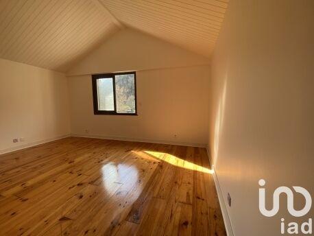 Maison - 190 m² - 5 pièces