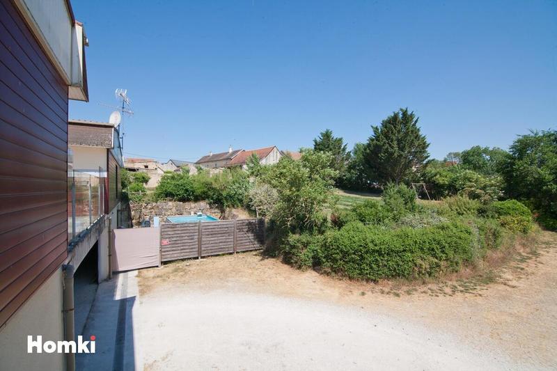 Maison - 1 500 m² - 10 pièces