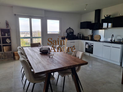 Appartement - 85 m² - 3 pièces