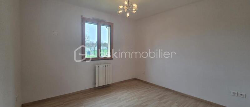 Maison - 96 m² - 6 pièces