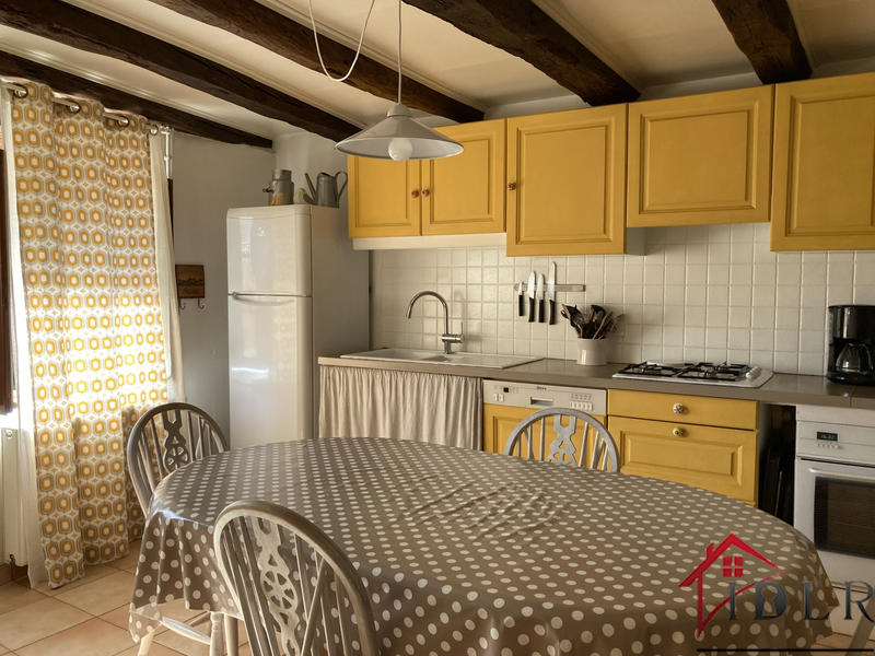 Propriété - 355 m² - 17 pièces