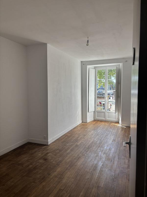 Appartement - 123 m² - 6 pièces