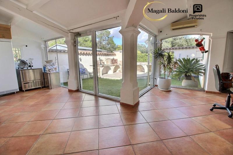Villa - 186 m² - 7 pièces