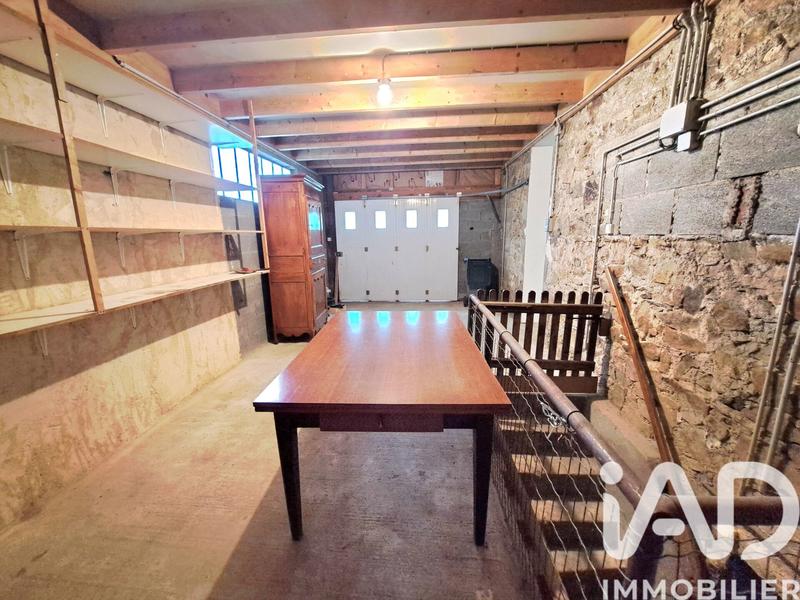 Maison - 94 m² - 5 pièces