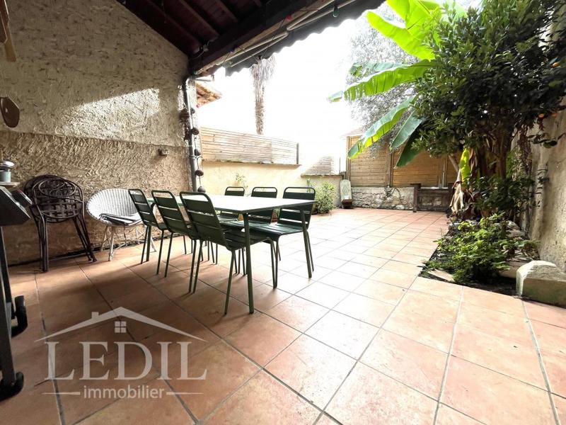 Maison de village - 158 m² - 5 pièces