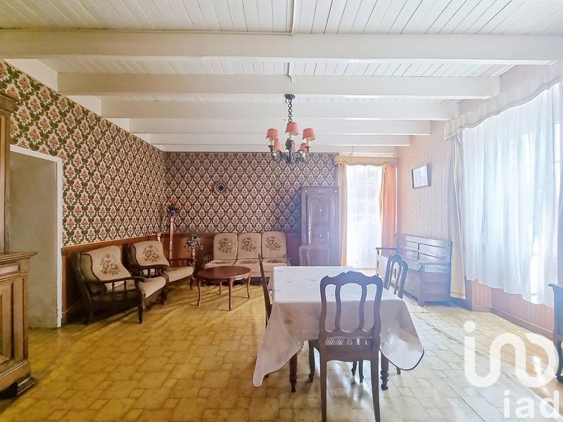 Maison - 243 m² - 10 pièces