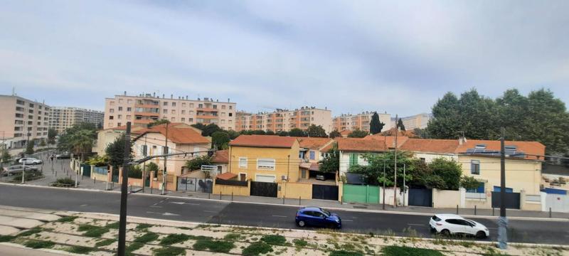 Appartement - 64 m² - 4 pièces