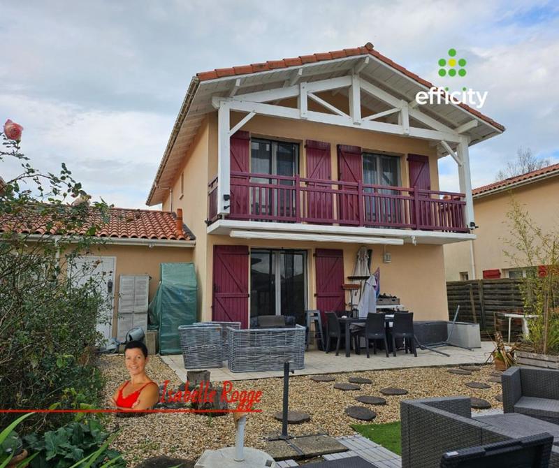 Maison - 95 m² - 4 pièces