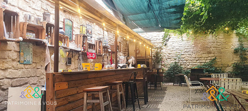 Fonds de commerce - Hôtellerie / Restauration - 161 m²