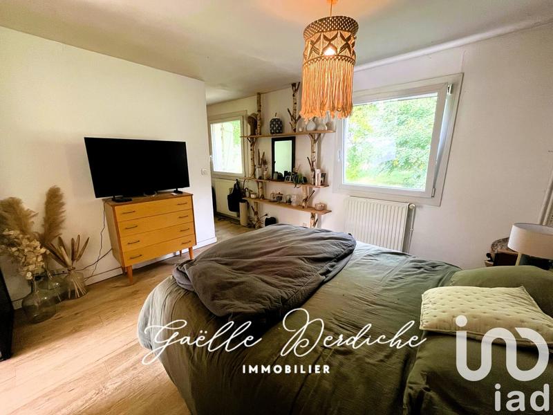 Maison - 213 m² - 8 pièces