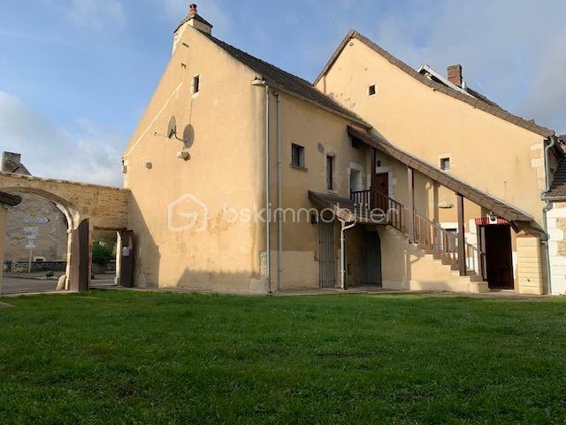 Propriété - 200 m² - 6 pièces