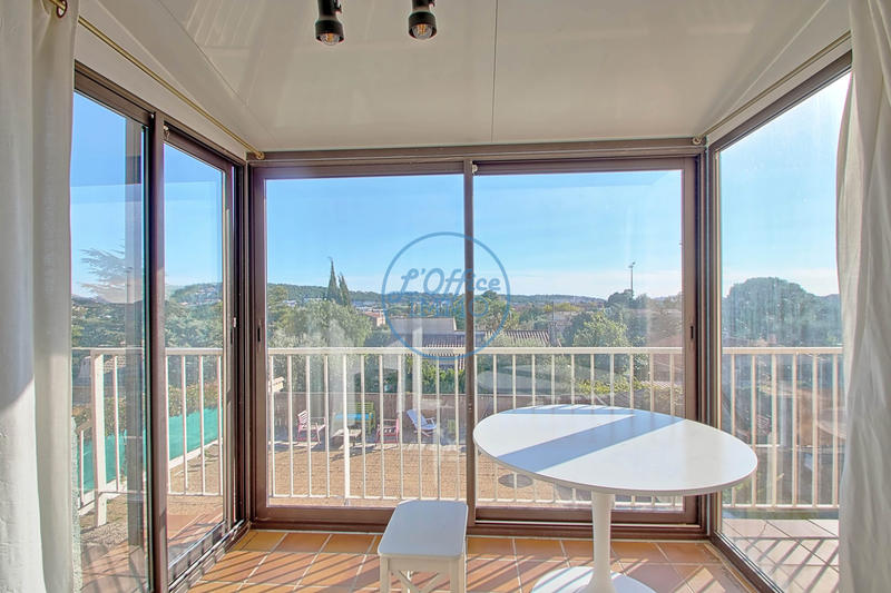 Maison - 179 m² - 7 pièces