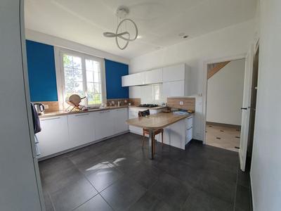 Maison - 180 m² - 6 pièces