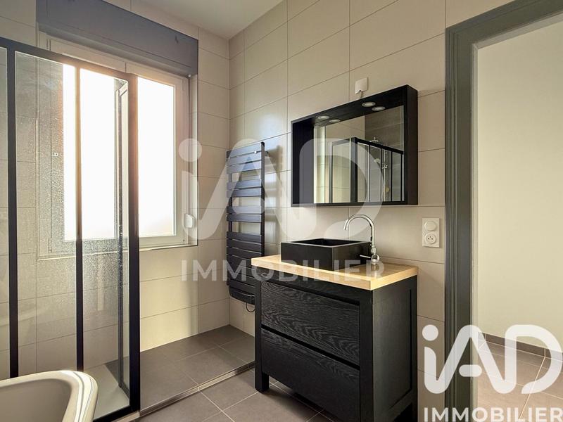 Maison - 228 m² - 9 pièces