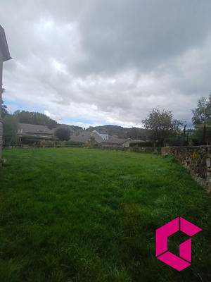 Maison traditionnelle - 138 m² - 9 pièces