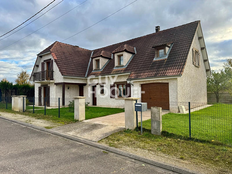 Maison - 200 m² - 6 pièces