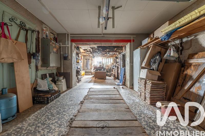 Maison - 252 m² - 8 pièces