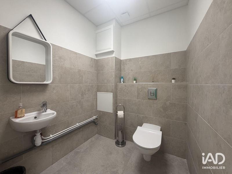 Local commercial - 121 m²