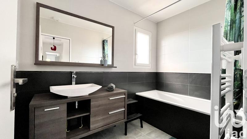 Maison - 111 m² - 4 pièces