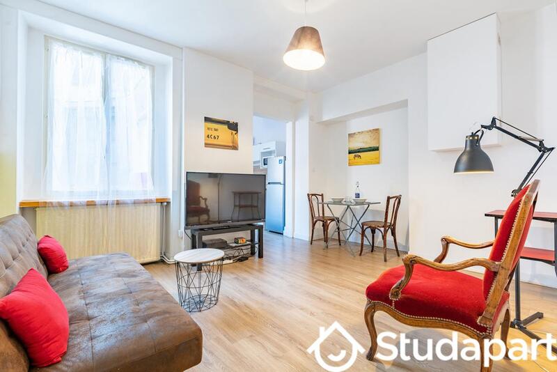 Chambre - 12 m² - 1 pièce