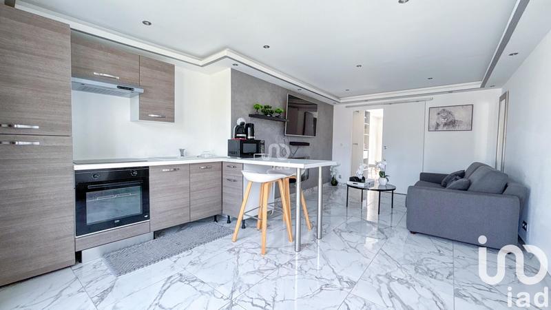 Maison - 187 m² - 7 pièces