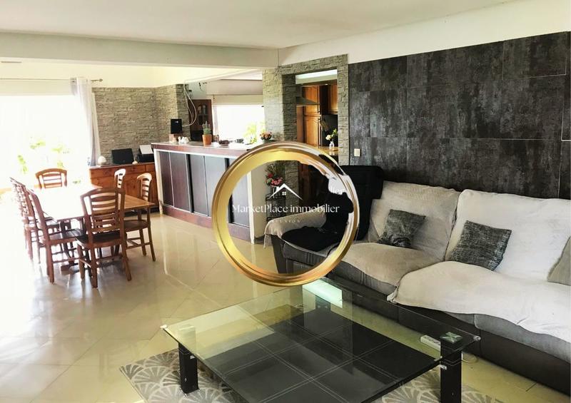 Villa - 140 m² - 6 pièces